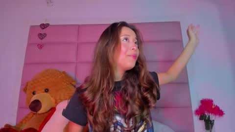 littlee_emma_ online show from January 2025 03:05:02 AM