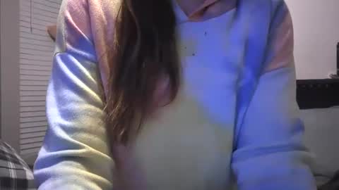 Snapshot of littlejessielov chatting on December 2024 07:05:01 AM Jessie online show from December 2024 07:05:01 AM