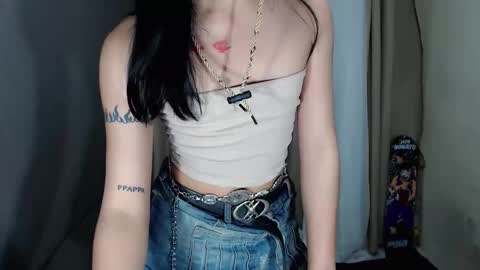 Snapshot of littlelace_ chatting on April 2026 04:46:01 AM littlelace_ online show from April 2026 04:46:01 AM