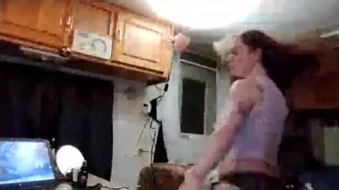 littleleo96 online show from February 2026 06:28:02 AM