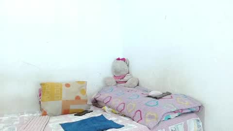 Snapshot of littlemia_777 chatting on December 2024 10:59:01 PM  Mia online show from December 2024 10:59:01 PM