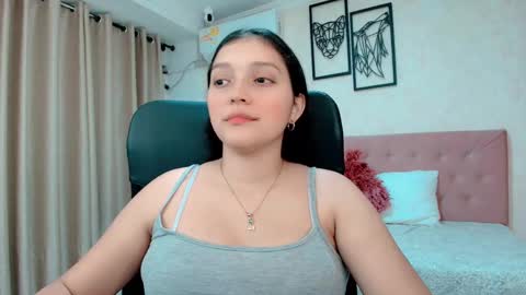 Snapshot of littlemolly_pregnant chatting on March 2026 12:49:02 AM Sarahs Room online show from March 2026 12:49:02 AM