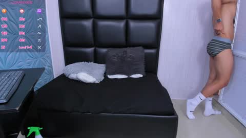 Snapshot of littleparker chatting on February 2025 12:06:02 PM PARKER online show from February 2025 12:06:02 PM