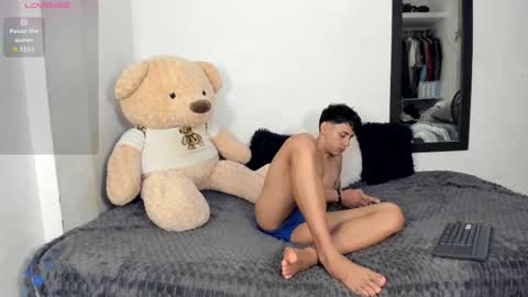 Snapshot of littleparker chatting on October 2025 12:30:01 PM PARKER online show from October 2025 12:30:01 PM