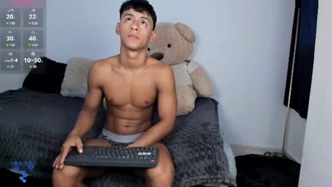 Snapshot of littleparker chatting on June 2026 01:39:02 PM PARKER online show from June 2026 01:39:02 PM