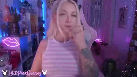 LittlePinkBunnny online show from October 2025 06:17:01 AM