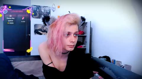 Felix online show from October 2025 03:02:02 AM