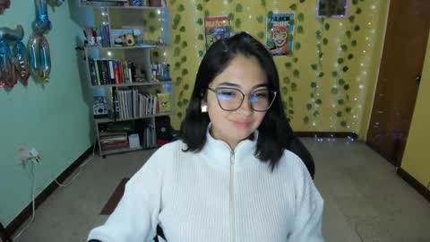 Snapshot of littleprety6969 chatting on January 2025 02:01:01 AM Mia Wednesday to Sunday 730 am to 1030 am Colombian Hour D online show from January 2025 02:01:01 AM