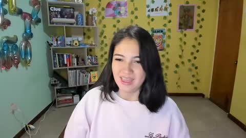 Snapshot of littleprety6969 chatting on February 2025 12:59:01 PM Mia Wednesday to Sunday 730 am to 1030 am Colombian Hour D online show from February 2025 12:59:01 PM