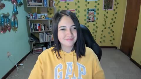 Snapshot of littleprety6969 chatting on February 2025 05:12:02 AM Mia Wednesday to Sunday 730 am to 1030 am Colombian Hour D online show from February 2025 05:12:02 AM