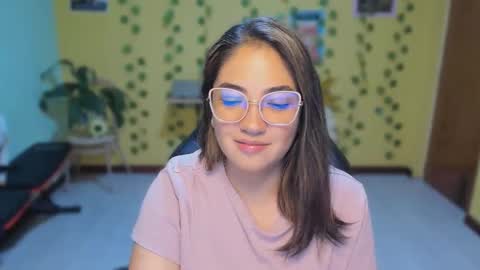 Snapshot of littleprety6969 chatting on April 2026 11:52:02 PM Mia Wednesday to Sunday 730 am to 1030 am Colombian Hour D online show from April 2026 11:52:02 PM