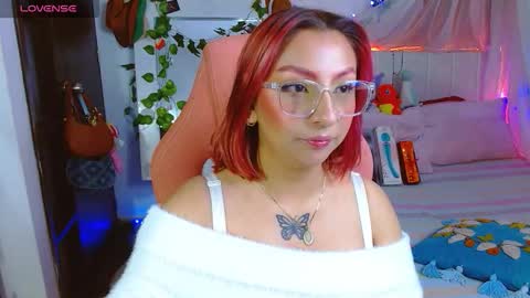 Snapshot of littlerouse_ chatting on March 2026 08:08:01 AM Ruby Rouse online show from March 2026 08:08:01 AM