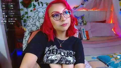 Snapshot of littlerouse_ chatting on April 2026 10:06:01 AM Ruby Rouse online show from April 2026 10:06:01 AM