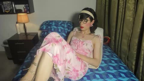 Snapshot of littlesissy_ chatting on March 2026 03:54:01 AM Sofi online show from March 2026 03:54:01 AM