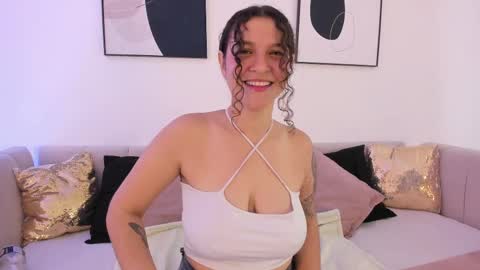 Snapshot of littlesoffi_gh chatting on March 2025 12:01:01 PM online show from March 2025 12:01:01 PM