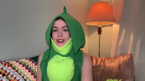 Snapshot of littlesugarpea chatting on January 2025 03:49:02 AM Little Sugar Pea online show from January 2025 03:49:02 AM