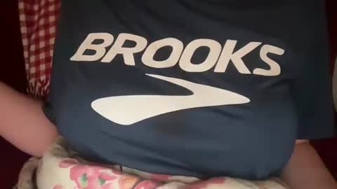 Snapshot of littlesugarpea chatting on September 2025 12:14:01 AM Little Sugar Pea online show from September 2025 12:14:01 AM