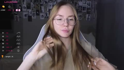 Snapshot of littlevildevil chatting on March 2026 10:52:01 AM Eliana online show from March 2026 10:52:01 AM