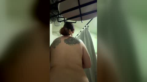 Snapshot of littytothetitty chatting on February 2026 03:18:01 AM Nina online show from February 2026 03:18:01 AM