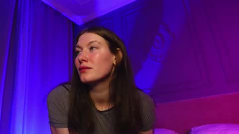 Liv 3 online show from November 2025 02:06:01 PM