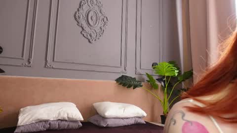 Snapshot of liv_fay chatting on April 2026 01:47:01 PM Liv 3 online show from April 2026 01:47:01 PM