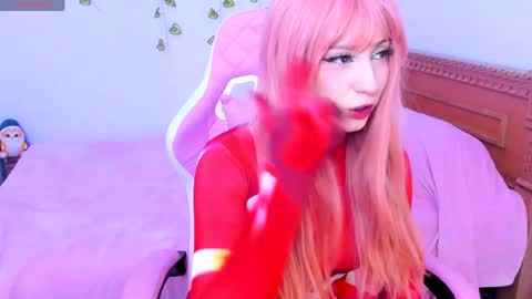 Snapshot of livemakio chatting on April 2026 03:45:01 AM Liz online show from April 2026 03:45:01 AM