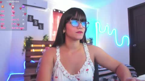 Livfabi  online show from November 2025 05:02:01 PM