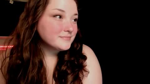 Snapshot of livinsubspace chatting on November 2025 02:43:02 AM Liv online show from November 2025 02:43:02 AM