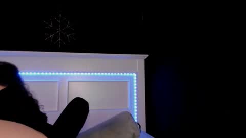 Snapshot of livinsubspace chatting on November 2025 11:15:01 PM Liv online show from November 2025 11:15:01 PM