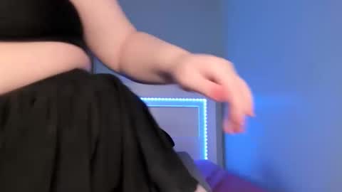 Snapshot of livinsubspace chatting on January 2026 12:37:01 AM Liv online show from January 2026 12:37:01 AM