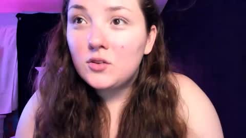 Snapshot of livinsubspace chatting on April 2026 11:54:02 PM Liv online show from April 2026 11:54:02 PM