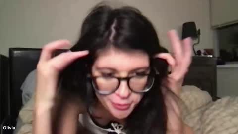 Snapshot of livis_world chatting on November 2025 12:20:02 AM Liv online show from November 2025 12:20:02 AM