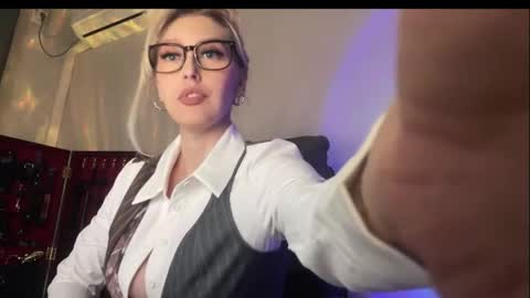 Snapshot of liya_ray chatting on March 2026 03:37:02 PM Liya Ray online show from March 2026 03:37:02 PM