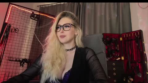 Snapshot of liya_ray chatting on April 2026 06:36:02 AM Liya Ray online show from April 2026 06:36:02 AM