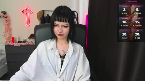 Snapshot of liyaluna chatting on April 2026 09:58:01 AM LIA online show from April 2026 09:58:01 AM