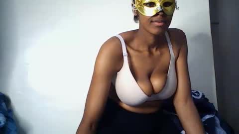 Snapshot of liz_lovie chatting on May 2026 06:34:02 PM liz_lovie online show from May 2026 06:34:02 PM