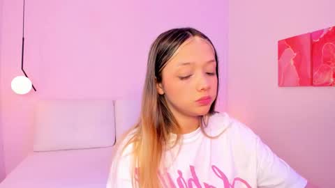 Snapshot of liza_bennet chatting on March 2026 05:02:01 AM Liza online show from March 2026 05:02:01 AM