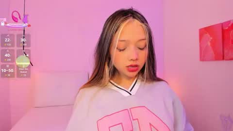 Snapshot of liza_bennet chatting on March 2026 08:19:01 AM Liza online show from March 2026 08:19:01 AM