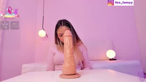 Snapshot of liza_bennet chatting on March 2026 02:06:01 PM Liza online show from March 2026 02:06:01 PM