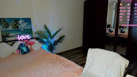 Snapshot of lizabelle_ chatting on June 2026 02:32:02 PM Liza online show from June 2026 02:32:02 PM