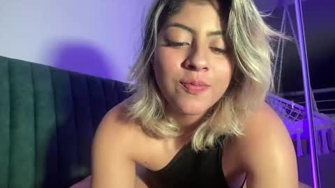 Lizeth online show from October 2025 04:27:01 AM