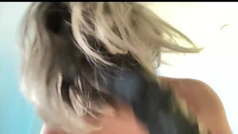 Lizeth online show from November 2025 03:01:02 AM