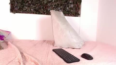 Liz Becker online show from December 2024 06:06:02 PM