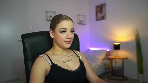 Snapshot of lizbethbierss chatting on December 2025 06:56:01 PM Elizabeth online show from December 2025 06:56:01 PM