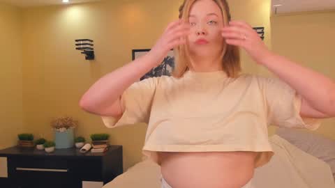 Snapshot of lizbethhaith chatting on January 2025 08:11:02 PM Lizbeth or Lizzy online show from January 2025 08:11:02 PM