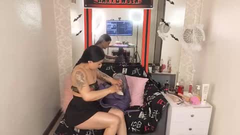 Snapshot of lizha_milf chatting on October 2025 05:47:01 PM Lizha online show from October 2025 05:47:01 PM