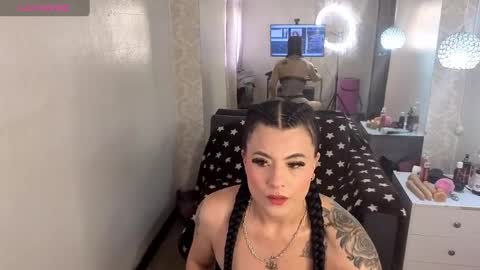 Snapshot of lizha_milf chatting on November 2025 07:57:01 PM Lizha online show from November 2025 07:57:01 PM