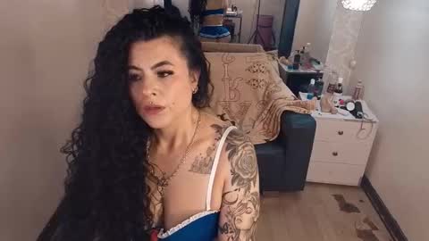 Snapshot of lizha_milf chatting on November 2025 05:49:01 PM Lizha online show from November 2025 05:49:01 PM