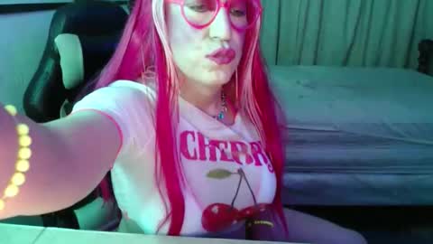 Snapshot of lizicherystrawbery chatting on March 2026 09:34:02 AM Lizi Chery Strawbery online show from March 2026 09:34:02 AM