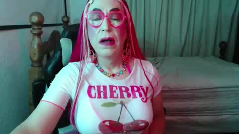 Snapshot of lizicherystrawbery chatting on March 2026 09:42:02 AM Lizi Chery Strawbery online show from March 2026 09:42:02 AM